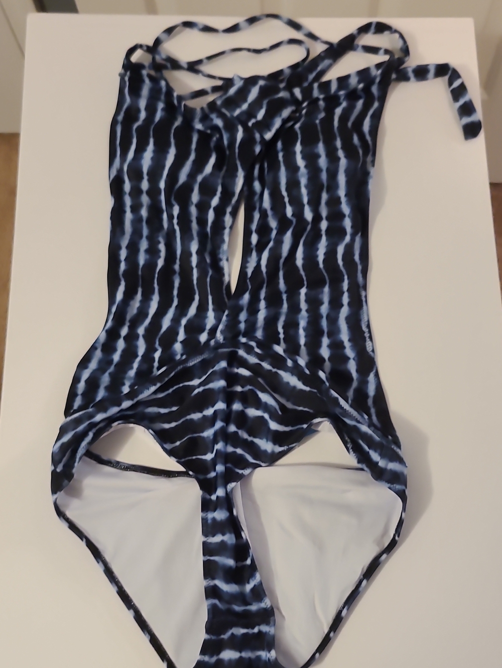 Live Life on the Beach Navy Tie-Dye Cutout One-Piece Swimsuit Size L